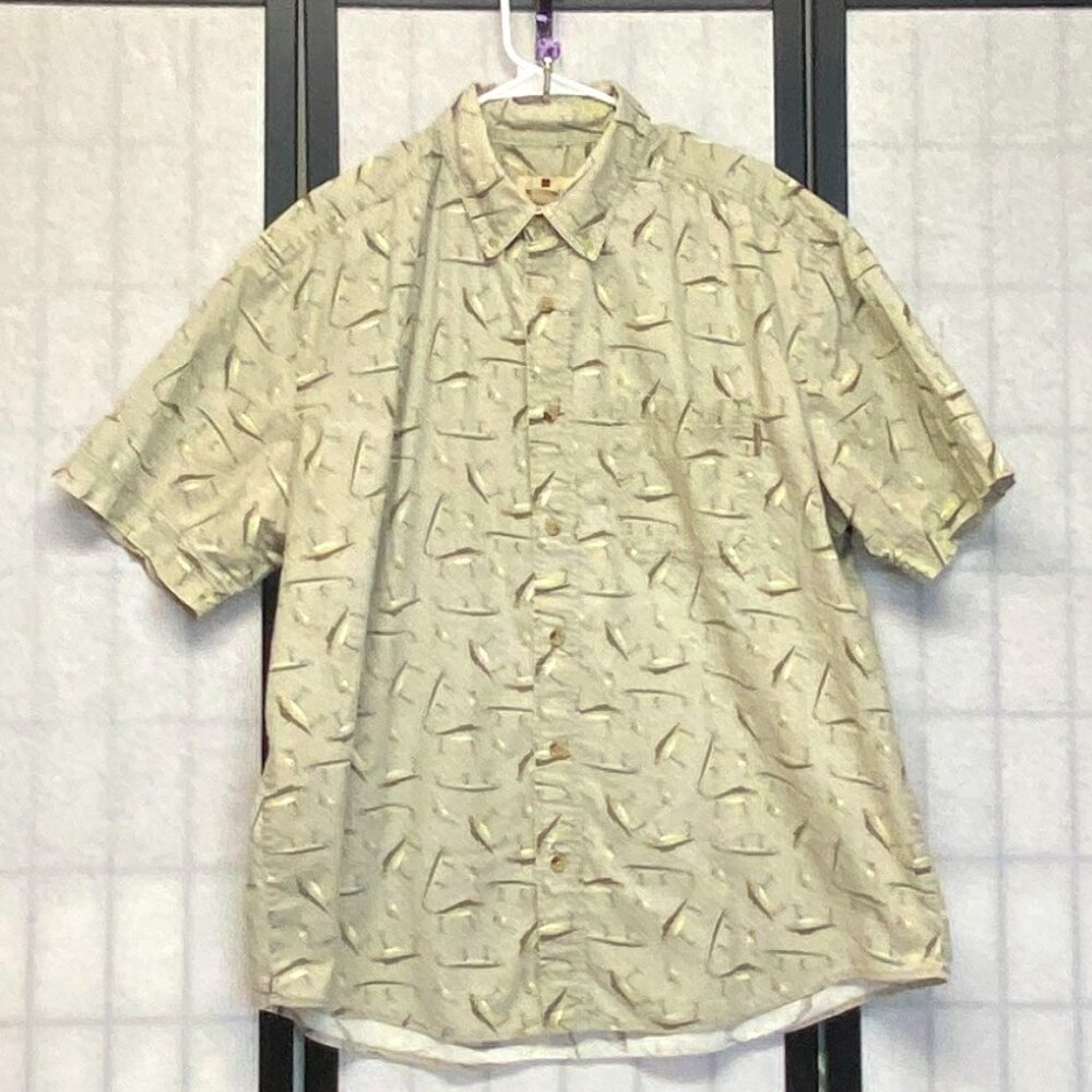 Woolrich XL Green Fishing Lure Print Outdoor Angler Short Sleeve Button Up Shirt